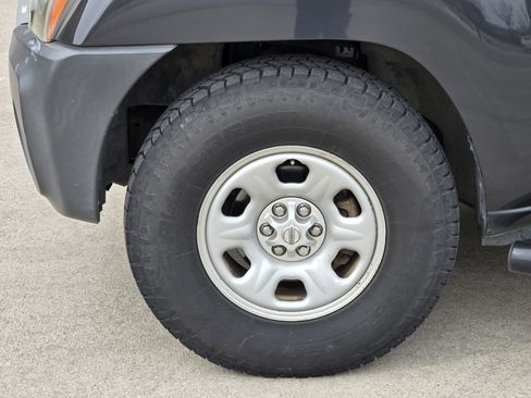 Used 2010 Nissan Xterra X image 16