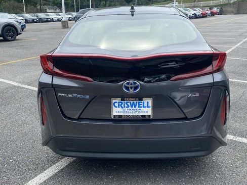 Used 2020 Toyota Prius Prime XLE image 6