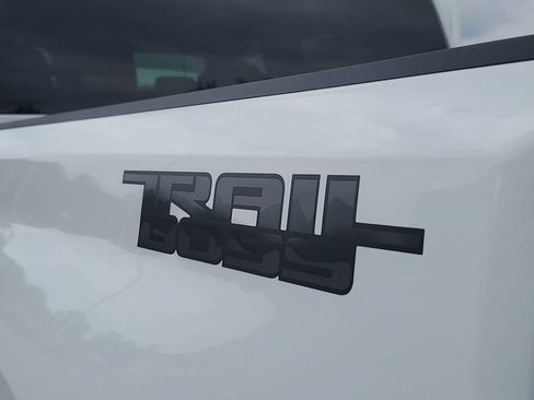 Used 2026 Chevrolet Silverado 2500 LT w/ Trail Boss Package AWD/4WD image 38