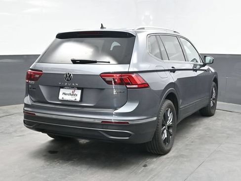Used 2023 Volkswagen Tiguan SE AWD/4WD image 6