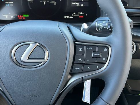 New 2025 Lexus UX 300h AWD image 15