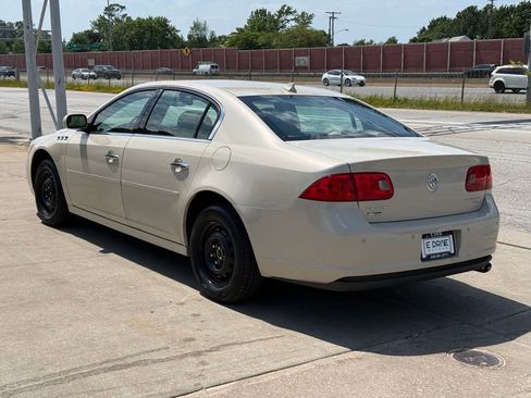 Used 2011 Buick Lucerne CXL FWD image 10