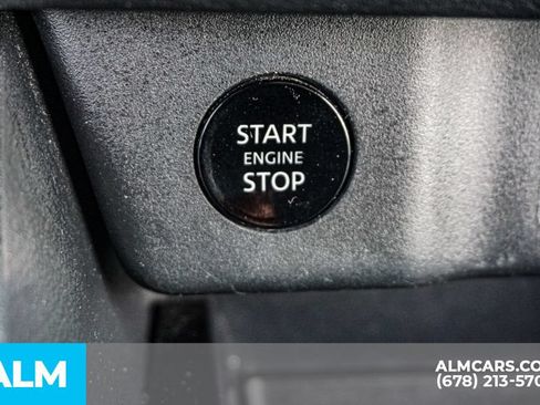 Used 2025 Nissan Rogue SV FWD image 42