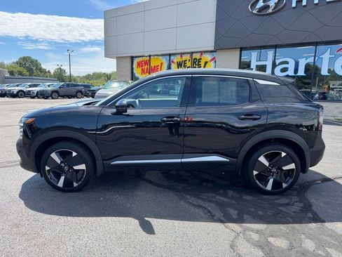 Used 2025 Nissan Kicks SR w/ SR Premium Package AWD/4WD image 8