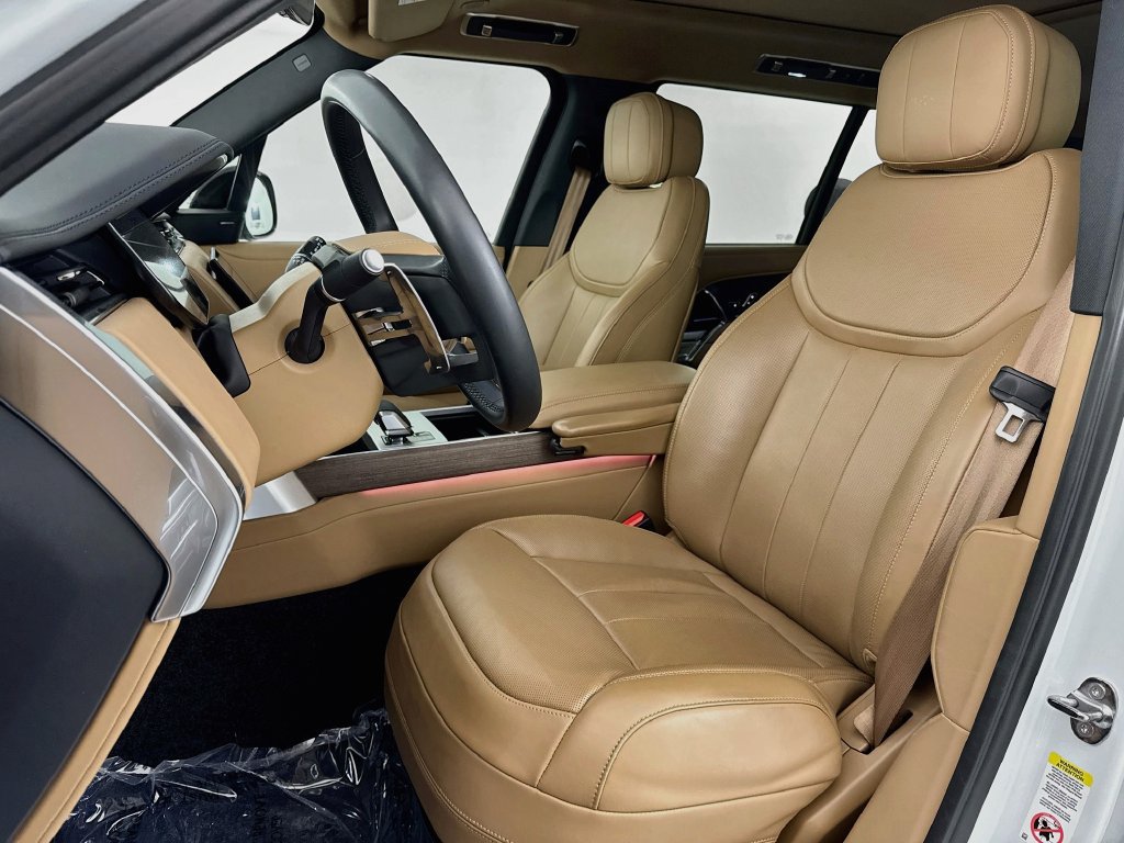Used 2025 Land Rover Range Rover Long Wheelbase SE AWD/4WD image 21