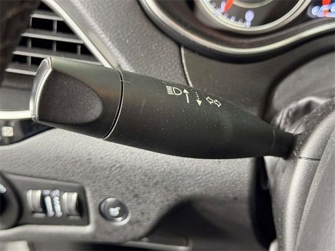 Used 2023 Jeep Cherokee Altitude Lux w/ Lux Elite Package image 22