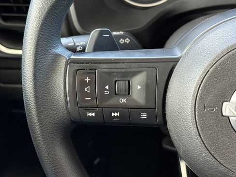 Used 2023 Nissan Rogue S FWD image 32