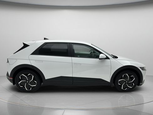 Used 2024 Hyundai Ioniq 5 SEL AWD/4WD image 6