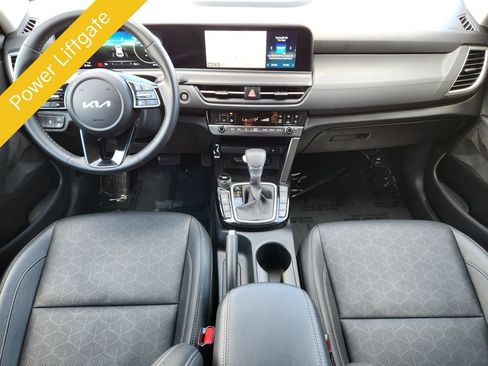 Certified 2025 Kia Seltos EX w/ EX Sunroof Package AWD/4WD image 16