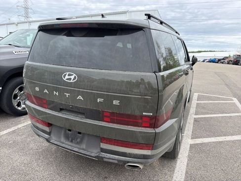 Used 2025 Hyundai Santa Fe Limited AWD/4WD image 4