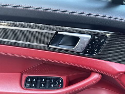 Used 2023 Porsche Panamera 4S image 15
