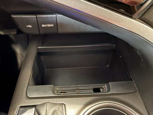 Used 2024 Toyota Camry SE FWD image 17