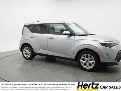 Used 2025 Kia Soul LX w/ LX Technology Package
