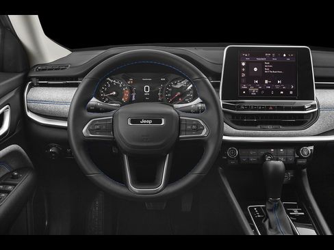 Used 2022 Jeep Compass Limited w/ Sun and Sound Group AWD/4WD image 4