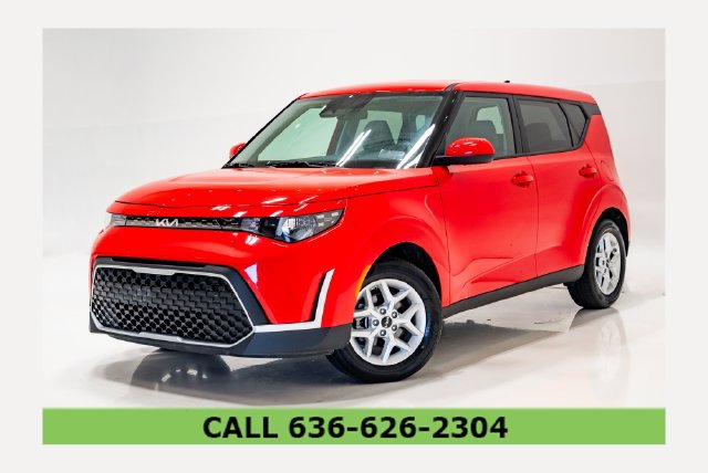 Used 2025 Kia Soul LX w/ LX Technology Package FWD image 1