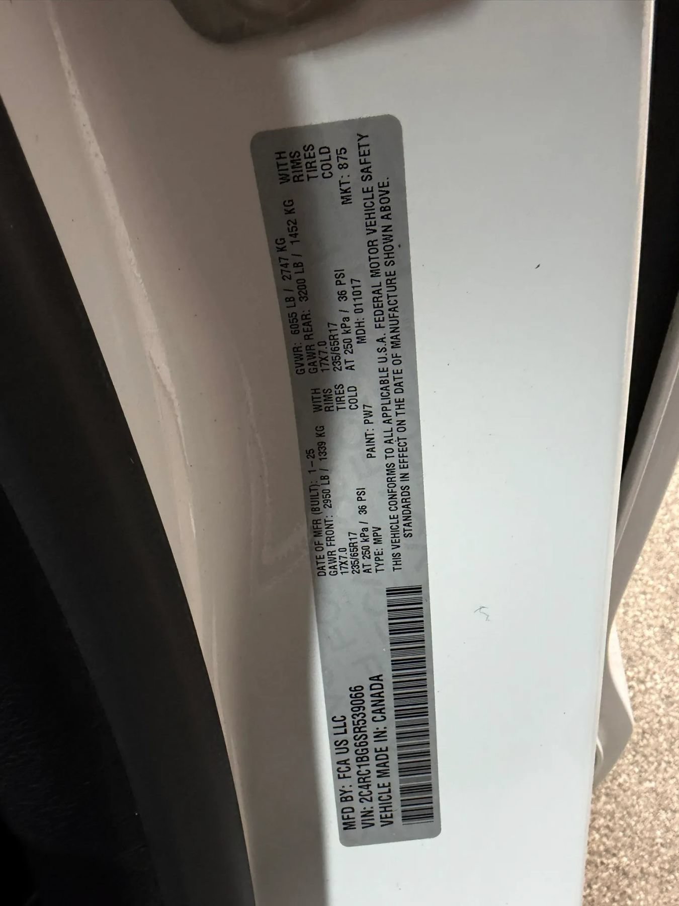 Used 2025 Chrysler Pacifica Select FWD image 60