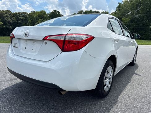 Used 2015 Toyota Corolla L FWD image 5