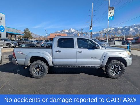 Used 2006 Toyota Tacoma Base image 2