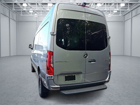 New 2025 Mercedes-Benz Sprinter 2500 image 4