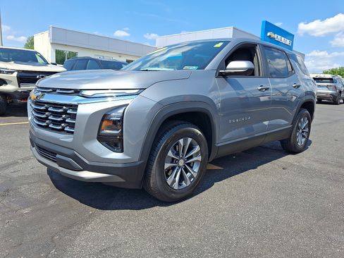New 2026 Chevrolet Equinox LT w/ Safety and Technology Package AWD/4WD image 1