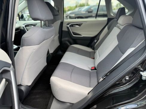 Used 2024 Toyota RAV4 XLE AWD/4WD image 23