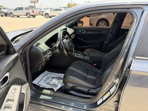 Used 2023 Honda Civic Sport image 17