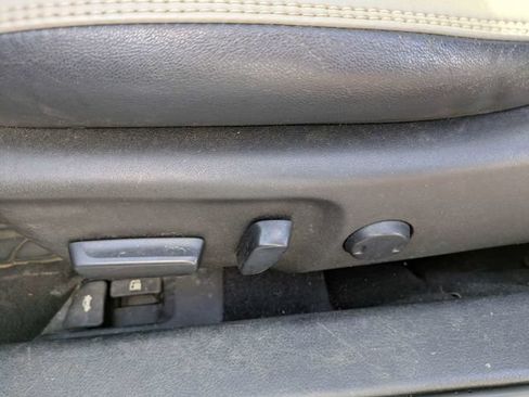 Used 2016 Toyota Camry SE FWD image 20