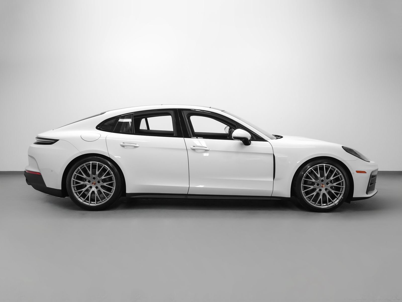 Certified 2026 Porsche Panamera 4 AWD/4WD image 13