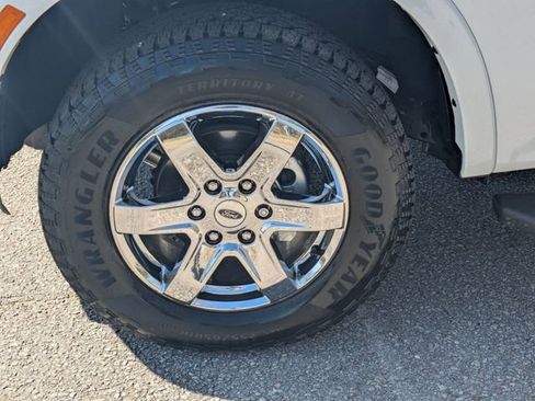 Used 2024 Ford Ranger Lariat w/ Trailer Tow Package image 10