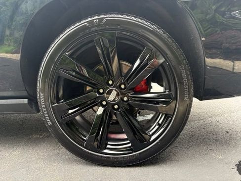 Certified 2025 Cadillac Escalade ESV Sport Platinum AWD/4WD image 14