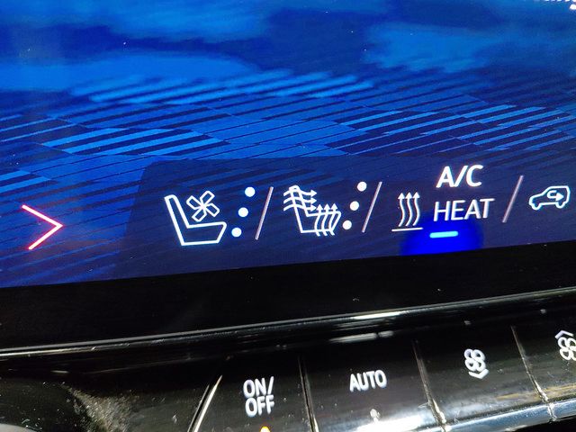 Used 2026 Chevrolet Blazer EV RS AWD/4WD image 37