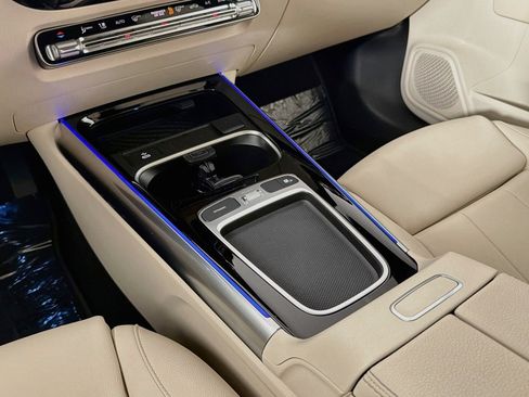 Certified 2025 Mercedes-Benz GLA 250 image 7
