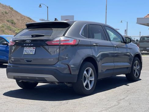 Used 2023 Ford Edge SEL w/ Convenience Package AWD/4WD image 5