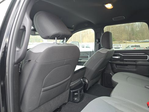 Used 2024 RAM 2500 Big Horn w/ Bed Utility Group image 17