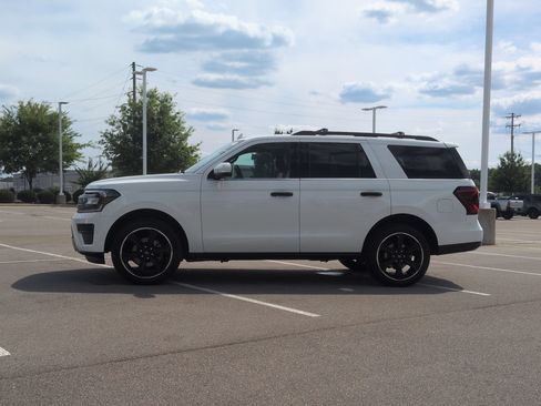 Certified 2024 Ford Expedition Limited AWD/4WD image 7