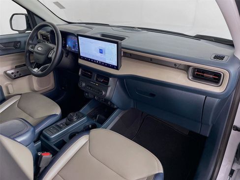 Used 2025 Ford Maverick Lariat w/ 4K Tow Package image 32