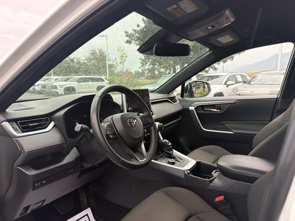 Used 2025 Toyota RAV4 SE AWD/4WD image 24