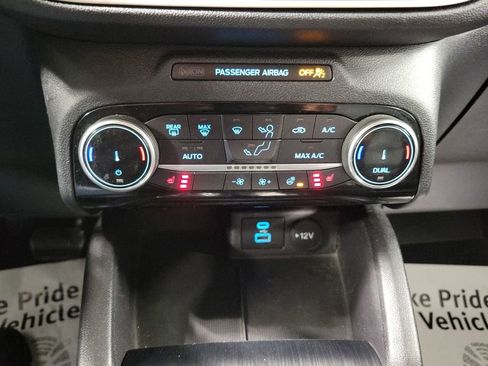 Used 2022 Ford Escape SEL image 17