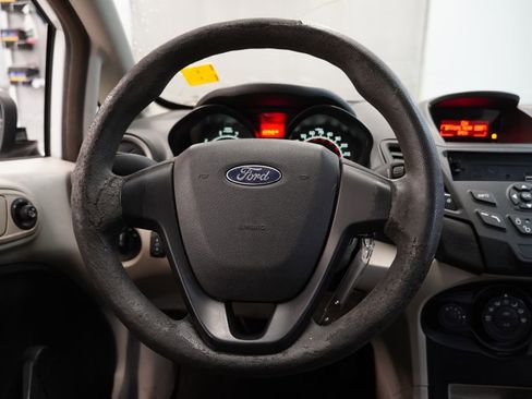 Used 2012 Ford Fiesta S FWD image 17