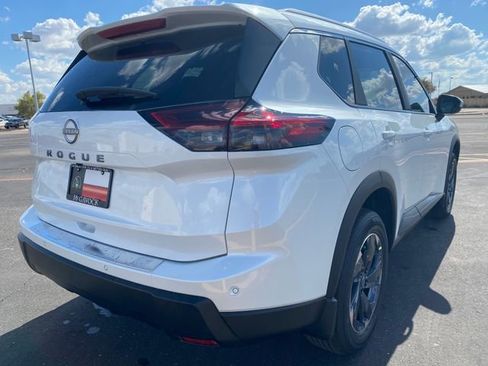 New 2026 Nissan Rogue SV w/ SV Premium Package image 6