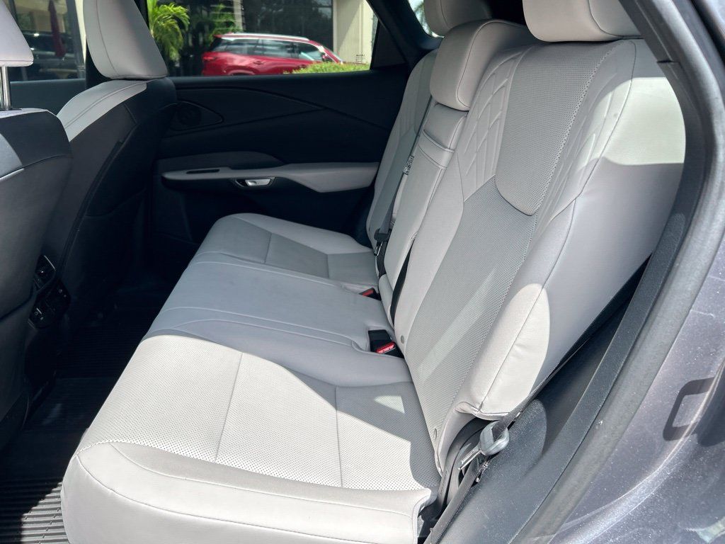 Used 2023 Lexus RX 350 Premium w/ Accessory Package FWD image 13