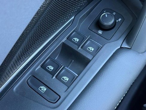 New 2026 Volkswagen Tiguan SE R-Line image 15