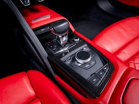 Used 2022 Audi R8 V10 performance image 36