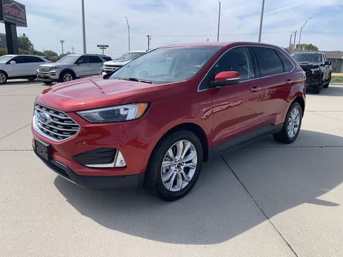 Used 2024 Ford Edge Titanium AWD/4WD image 5