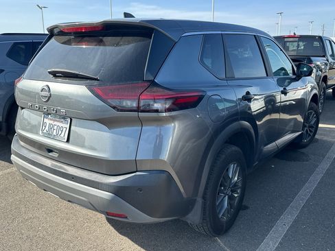 Certified 2023 Nissan Rogue S image 3