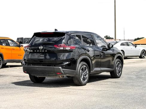 Used 2025 Nissan Rogue SV FWD image 6