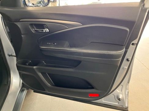 Used 2019 Honda Ridgeline Sport image 13