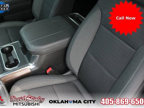Used 2024 Chevrolet Silverado 2500 LT w/ Convenience Package image 5