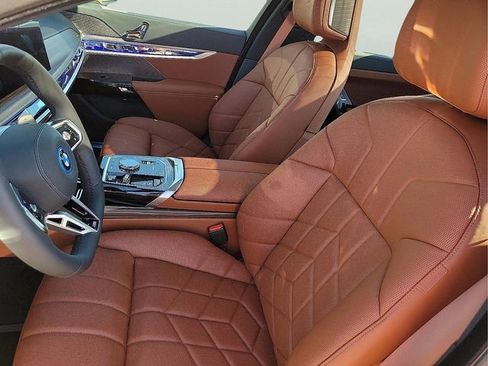New 2026 BMW 750e xDrive w/ Premium Package AWD/4WD image 19