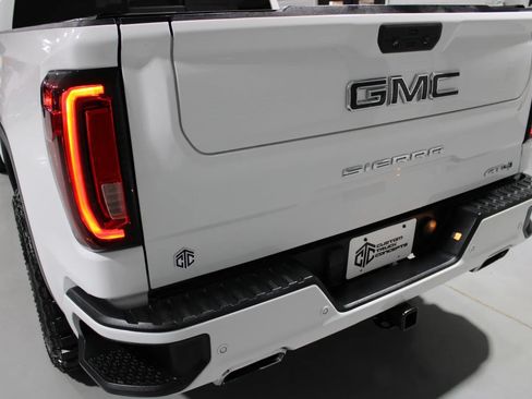 Used 2020 GMC Sierra 1500 AT4 w/ AT4 Premium Package AWD/4WD image 36